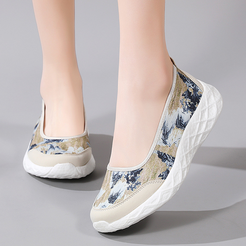 Floral Print Lightweight Slip-On Walking Shoes