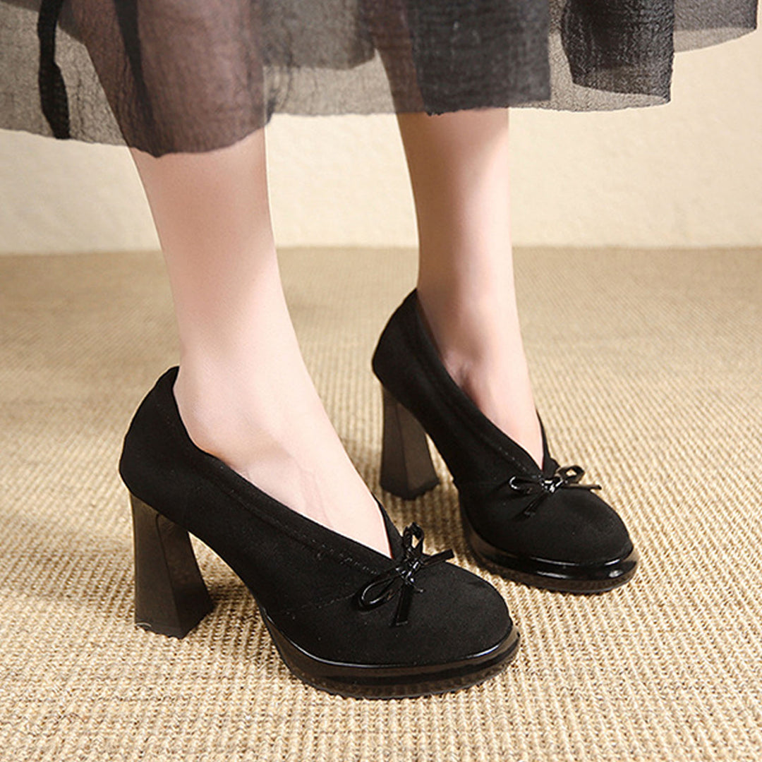 Vintage Bow Block Heel Pumps