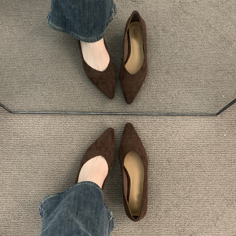 Pointed-Toe Suede Wedge Pumps