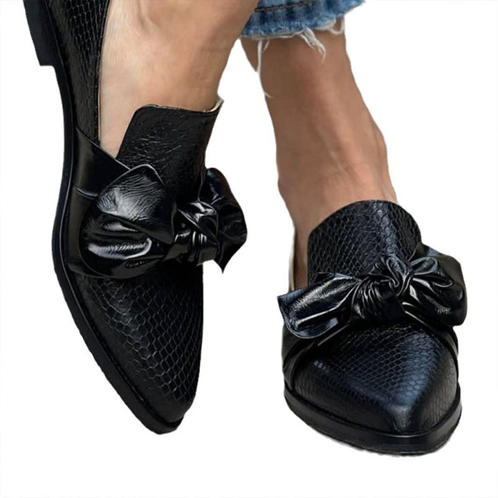 Bow Detail Textured Loafers
