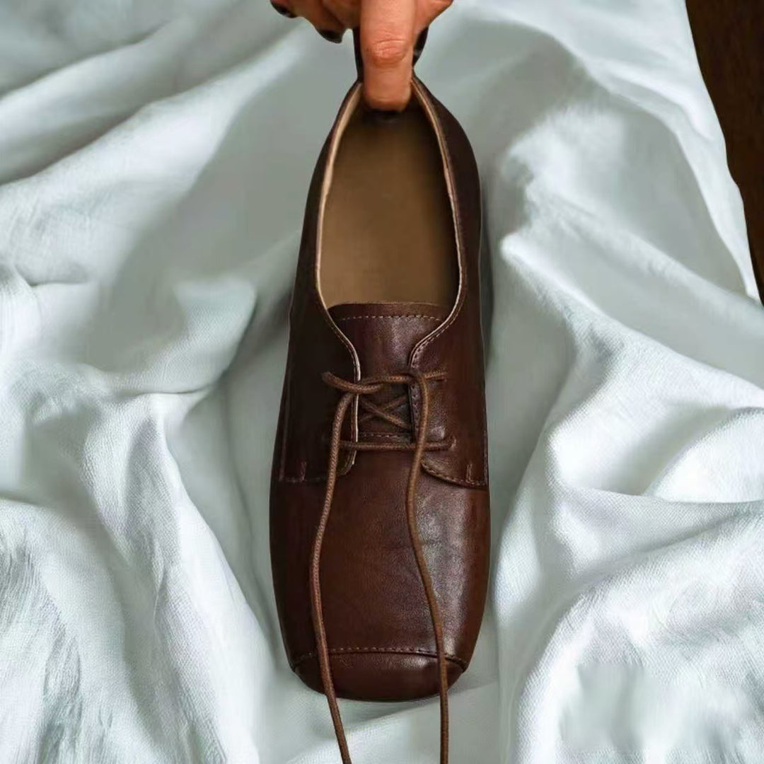 Vintage Lace-Up Oxford Flats