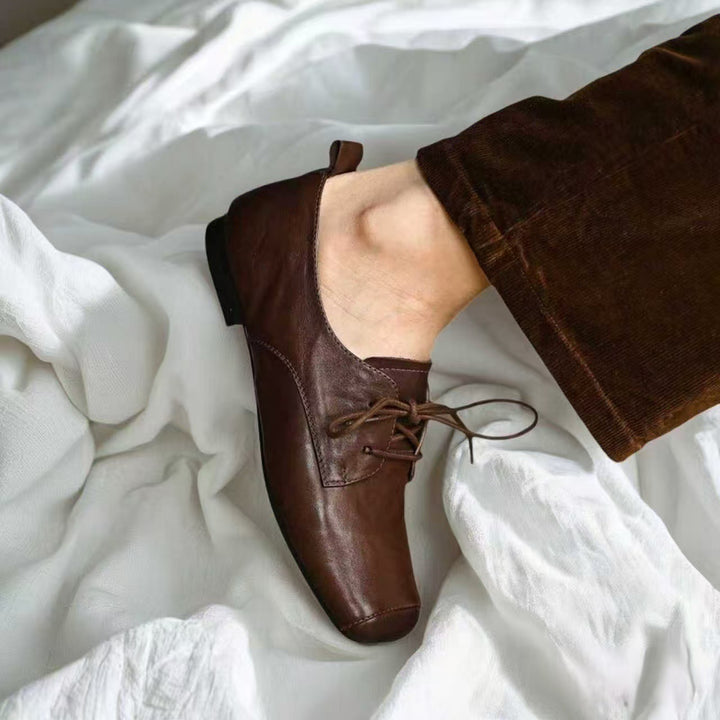 Vintage Lace-Up Oxford Flats