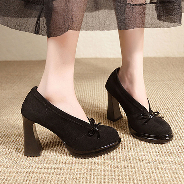 Vintage Bow Block Heel Pumps