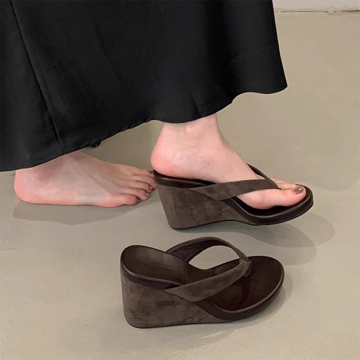 Retro Platform Wedge Flip-Flops
