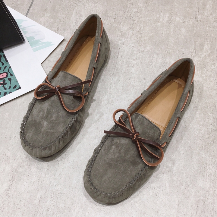 Classic Bow Detail Suede Loafers