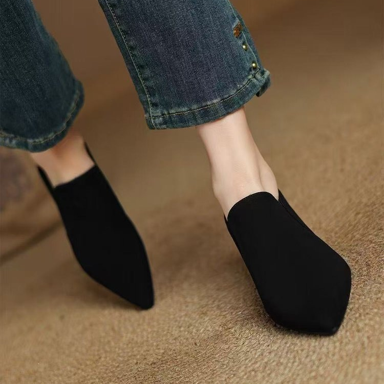 Pointed Toe Suede Pumps