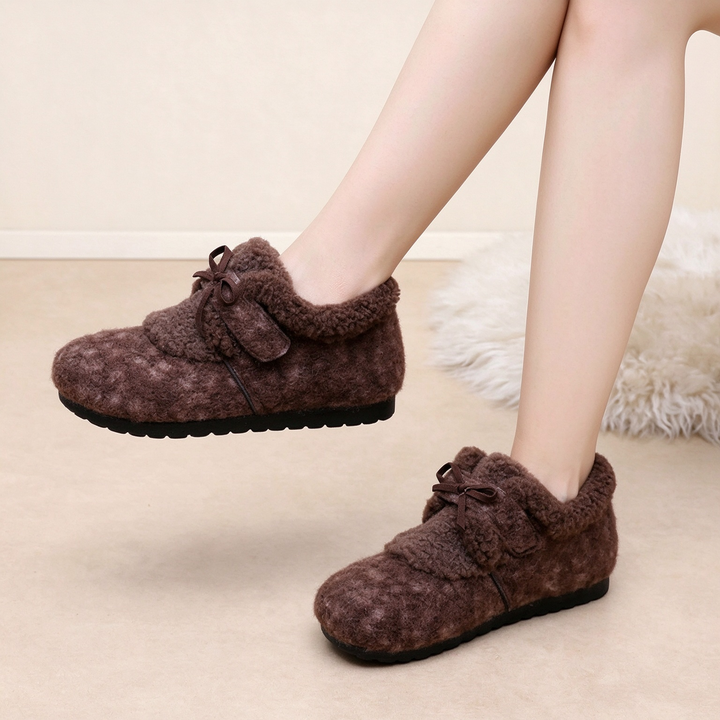 Cozy Fleece-Lined Bow Slippers