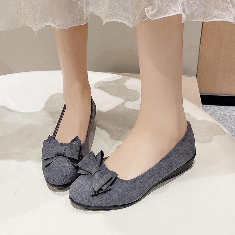 Suede V-Cut Buckle Flat Shoes