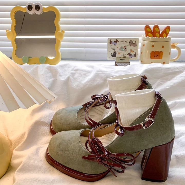 Vintage Bow Strap Platform Mary Jane Pumps