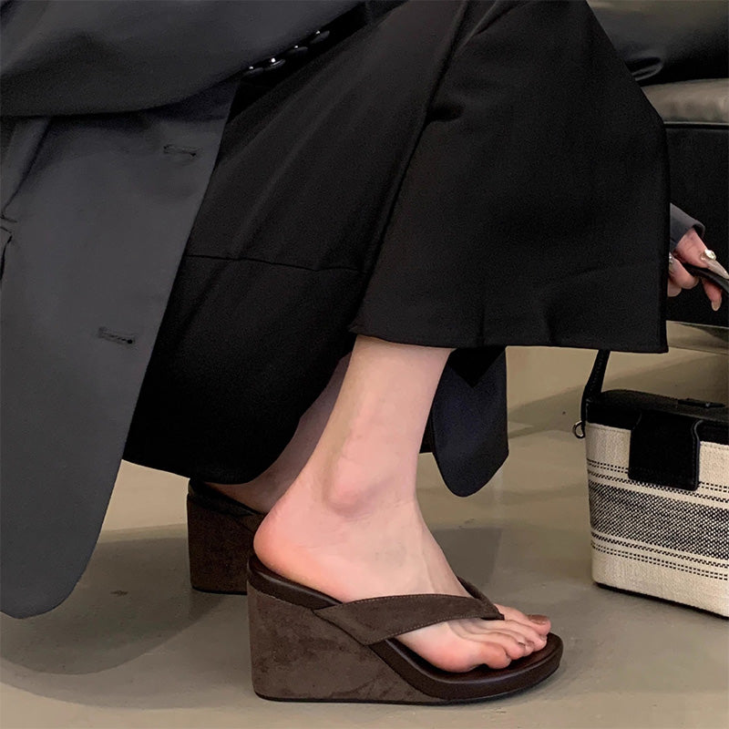 Retro Platform Wedge Flip-Flops