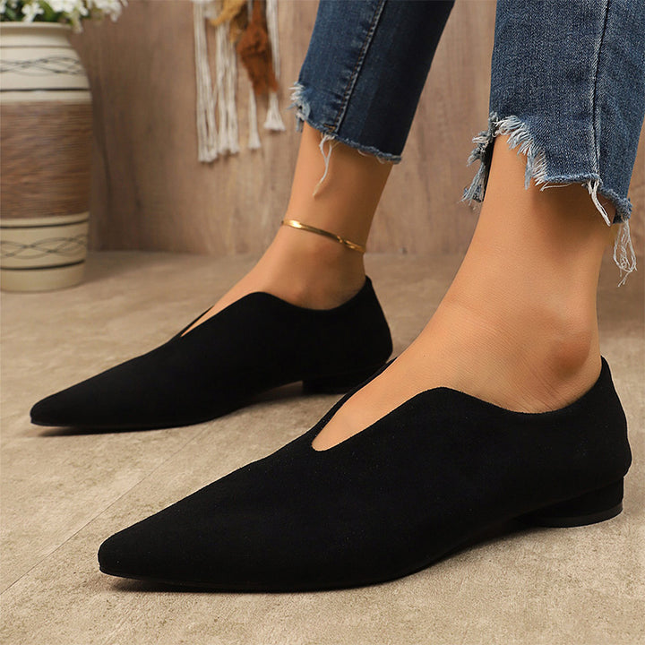 Pointed Toe V-Cut Low Heel Pumps