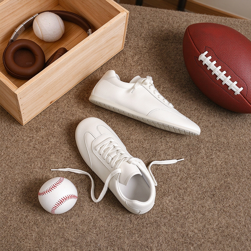 Minimalist White Lace-Up Casual Sneakers