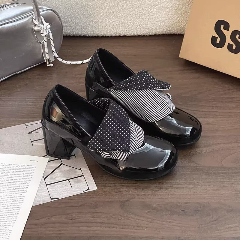 Bow Detail Patent Block Heel Pumps