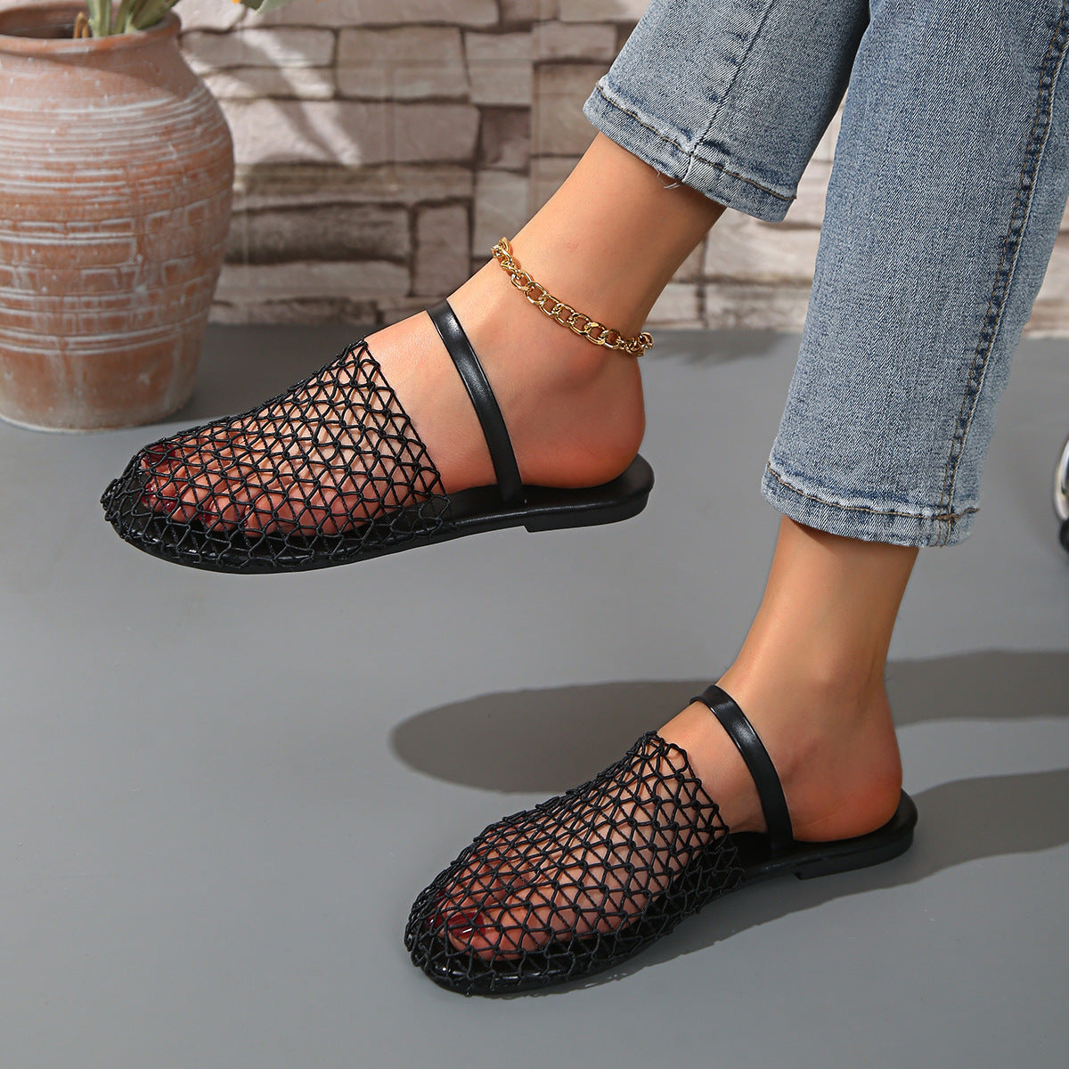 Mesh Closed-Toe Slide Sandals