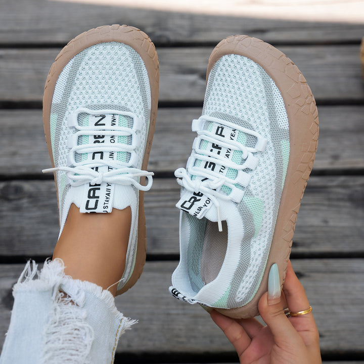 Casual walking shoes