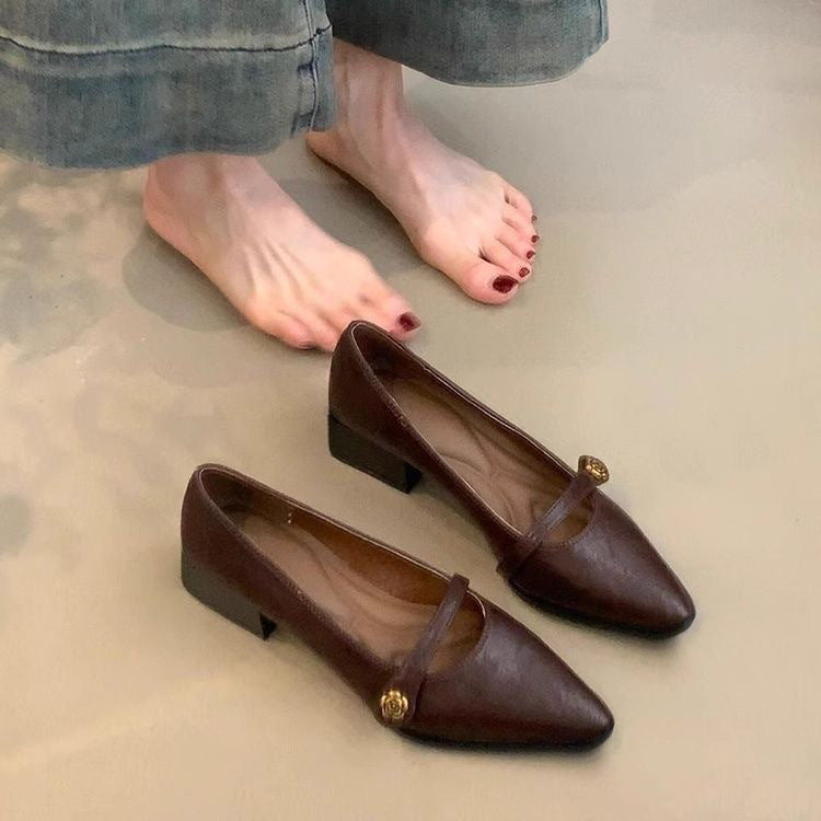 Vintage Pointed Toe Mary Jane Pumps