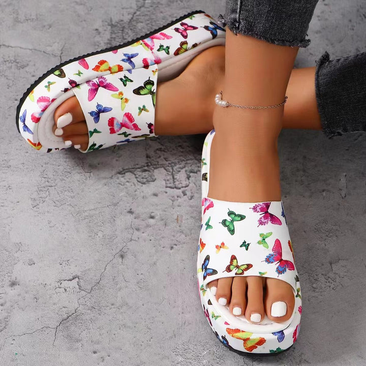 Round-Toe Platform Slide Sandals