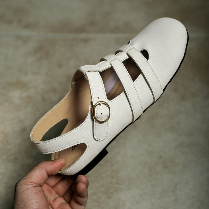 Vintage Cutout Closed Toe Roman Sandals
