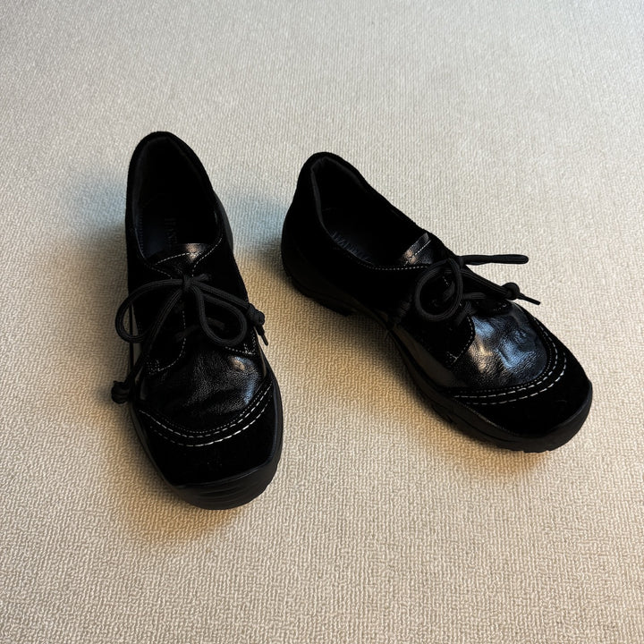 Vintage Lace-Up Loafers