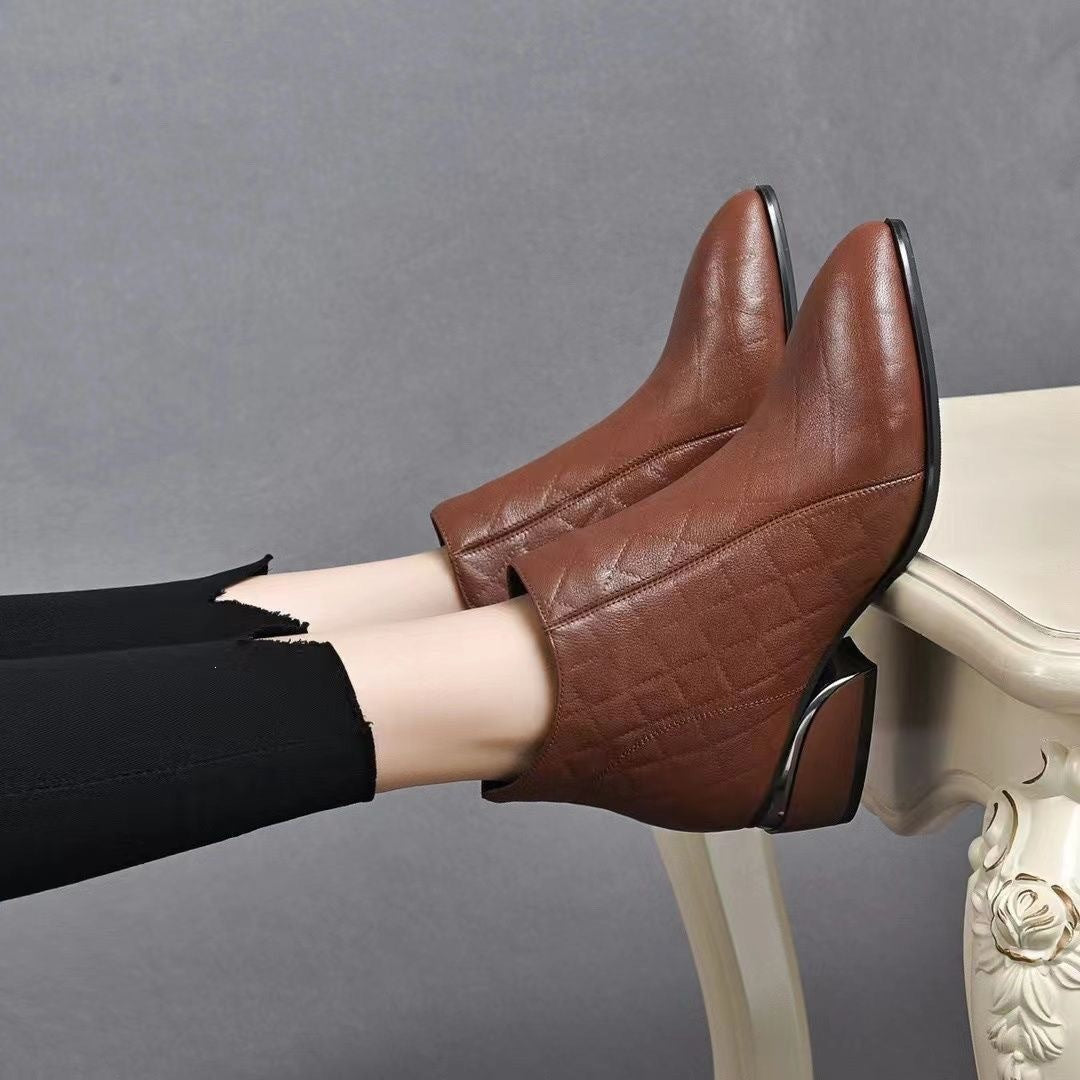 Quilted Pointed Toe Low Heel Ankle Boots