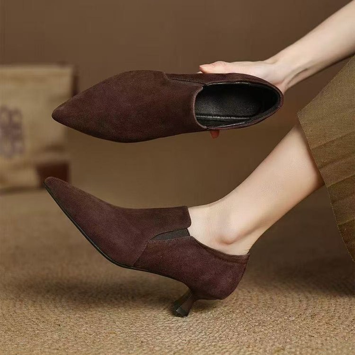 Pointed Toe Suede Pumps